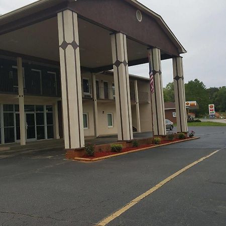 Econo Lodge Forest City Luaran gambar