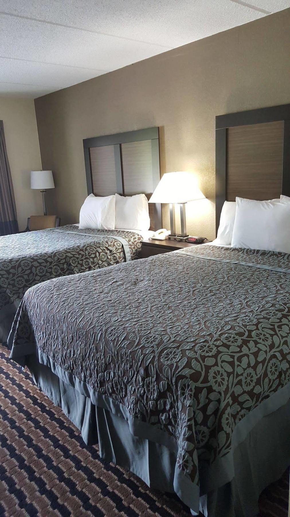 Econo Lodge Forest City Luaran gambar