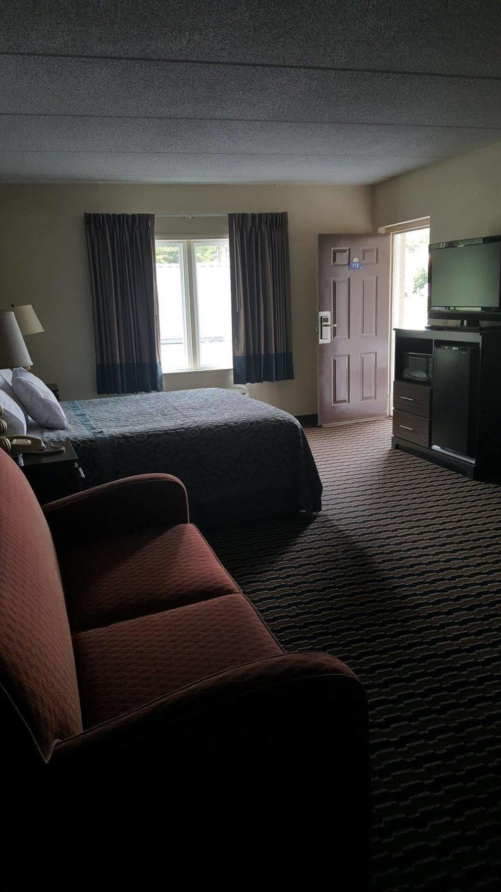 Econo Lodge Forest City Luaran gambar